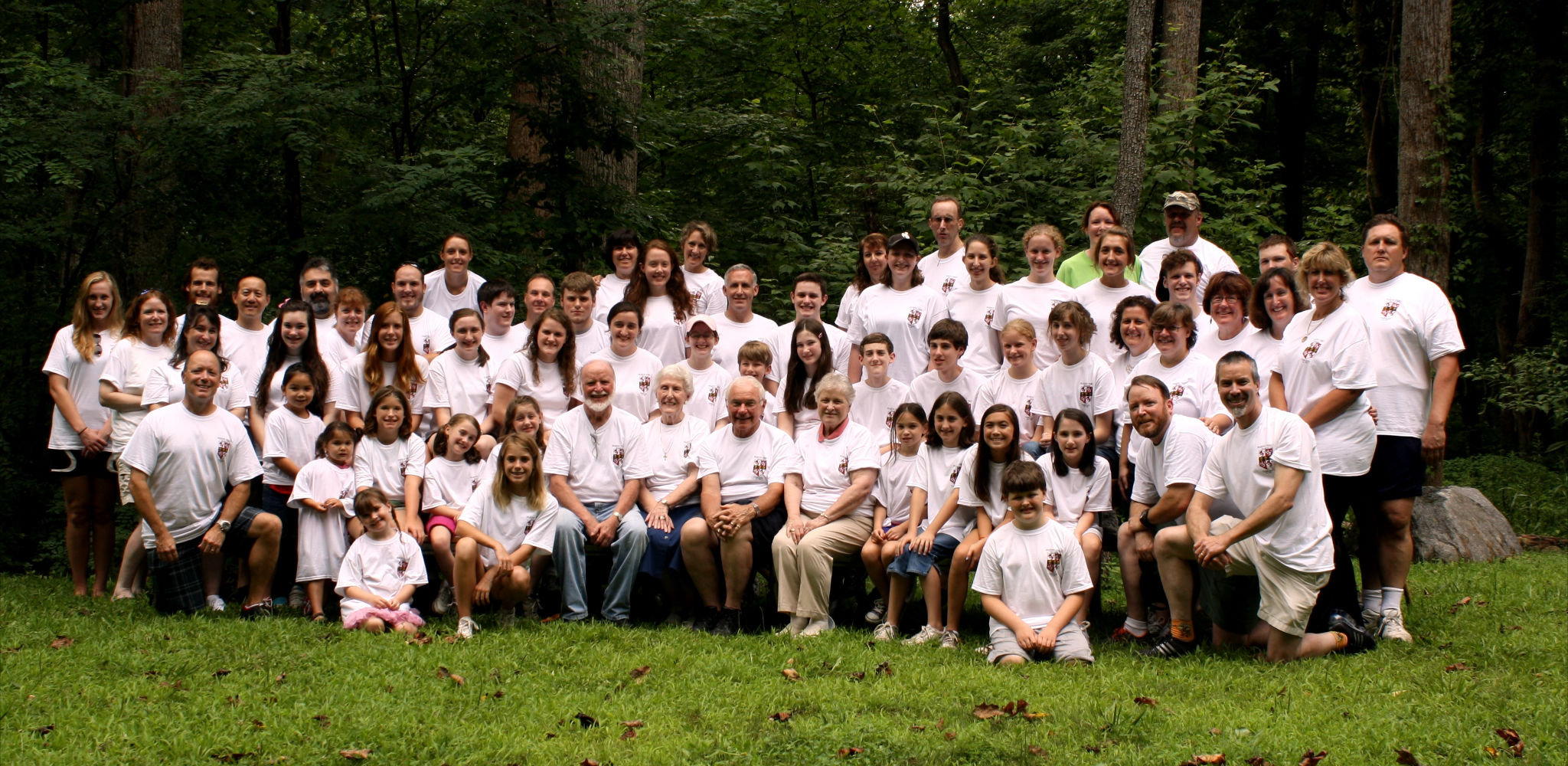 Dale, Gail, and Dennis, with their spouses and almost all of their children and grandchildren, on 17 July 2012